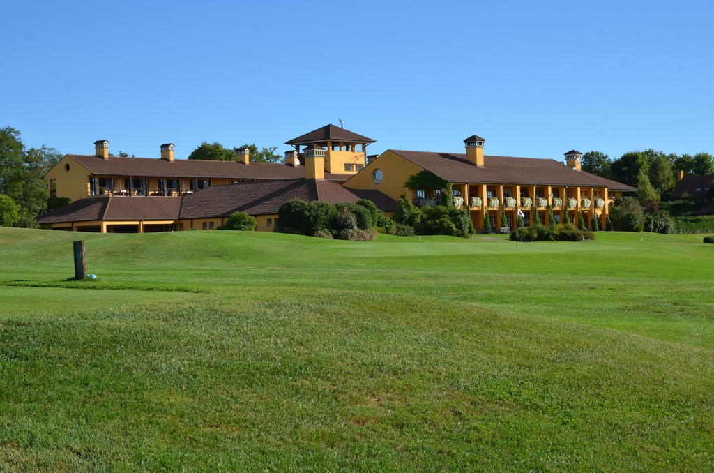 Hotel Golf Club Castelconturbia Agrate Conturbia Exterior foto