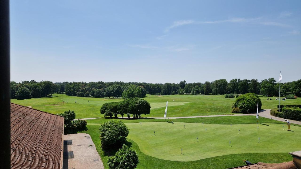 Hotel Golf Club Castelconturbia Agrate Conturbia Exterior foto